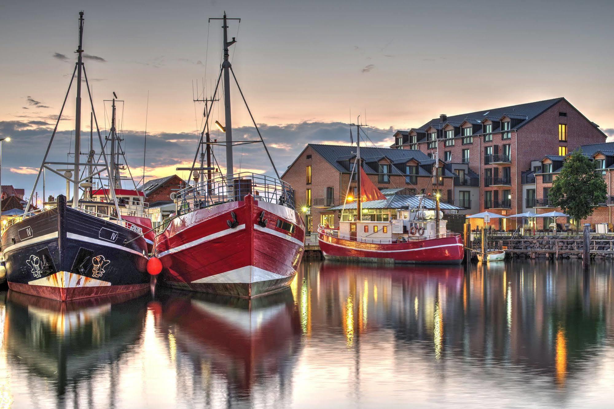 Hafenhotel Meereszeiten Heiligenhafen Luaran gambar