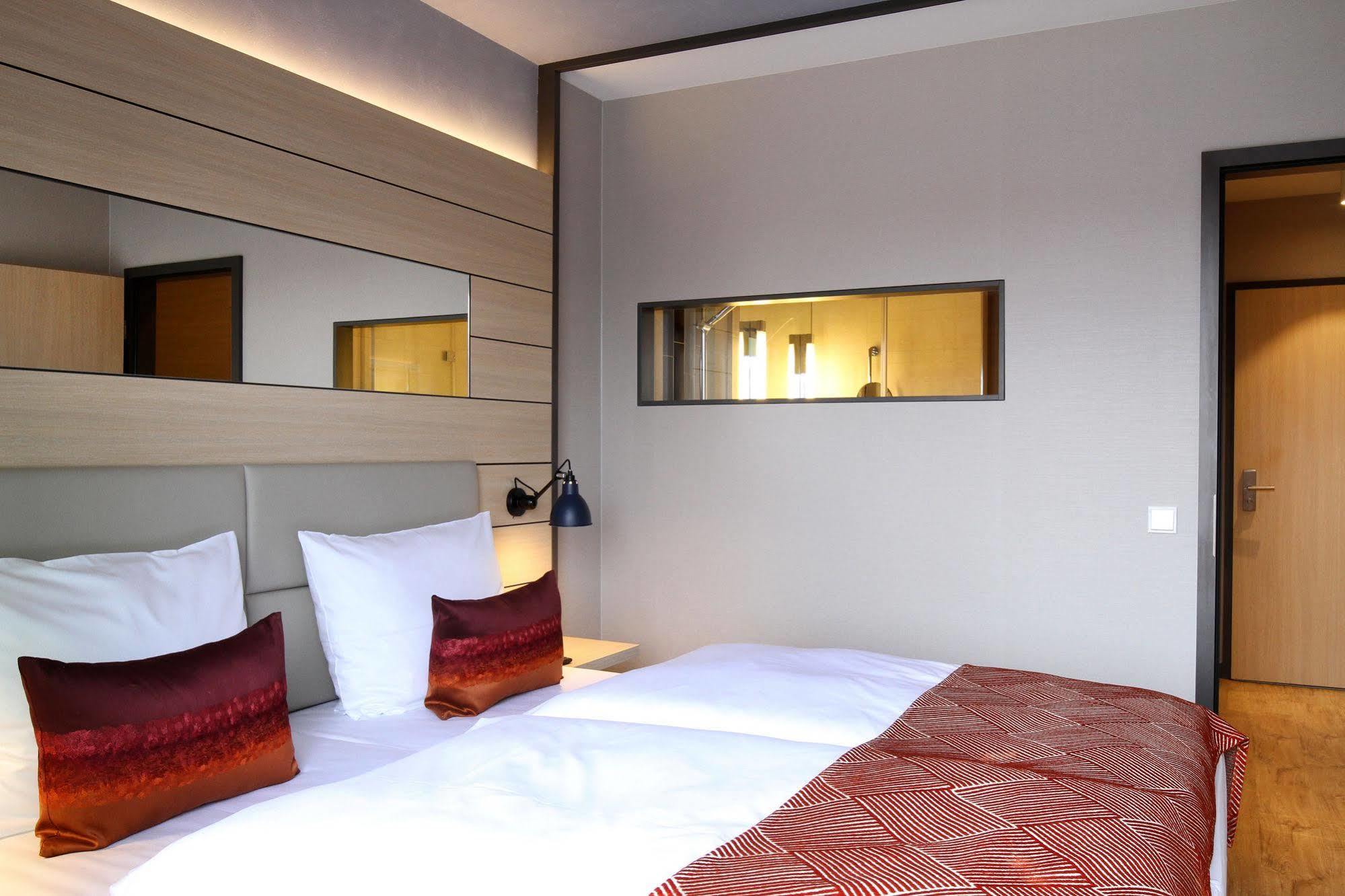 Hafenhotel Meereszeiten Heiligenhafen Luaran gambar
